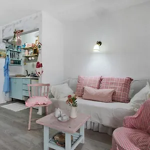 https://little-house-playa-san-marcos.in-canary-islands.com